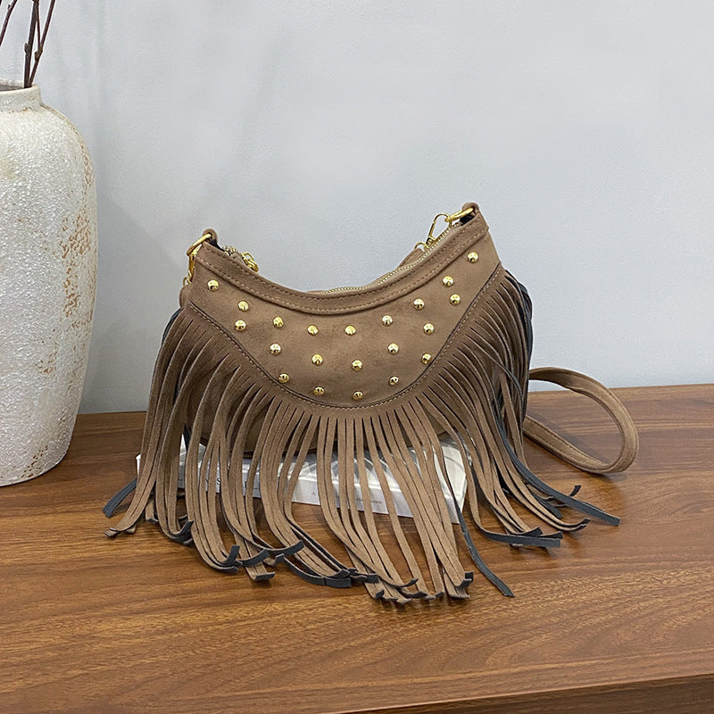 Retro Tassel Shoulder Bag - CELESTIA