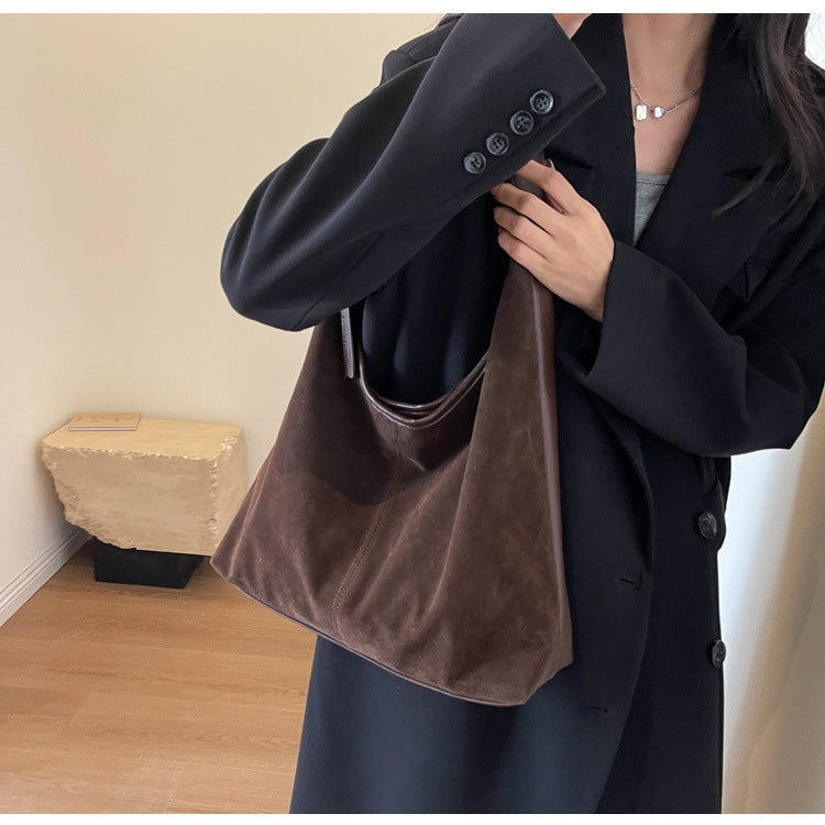 Retro Chic Bucket Shoulder Bag - CELESTIA