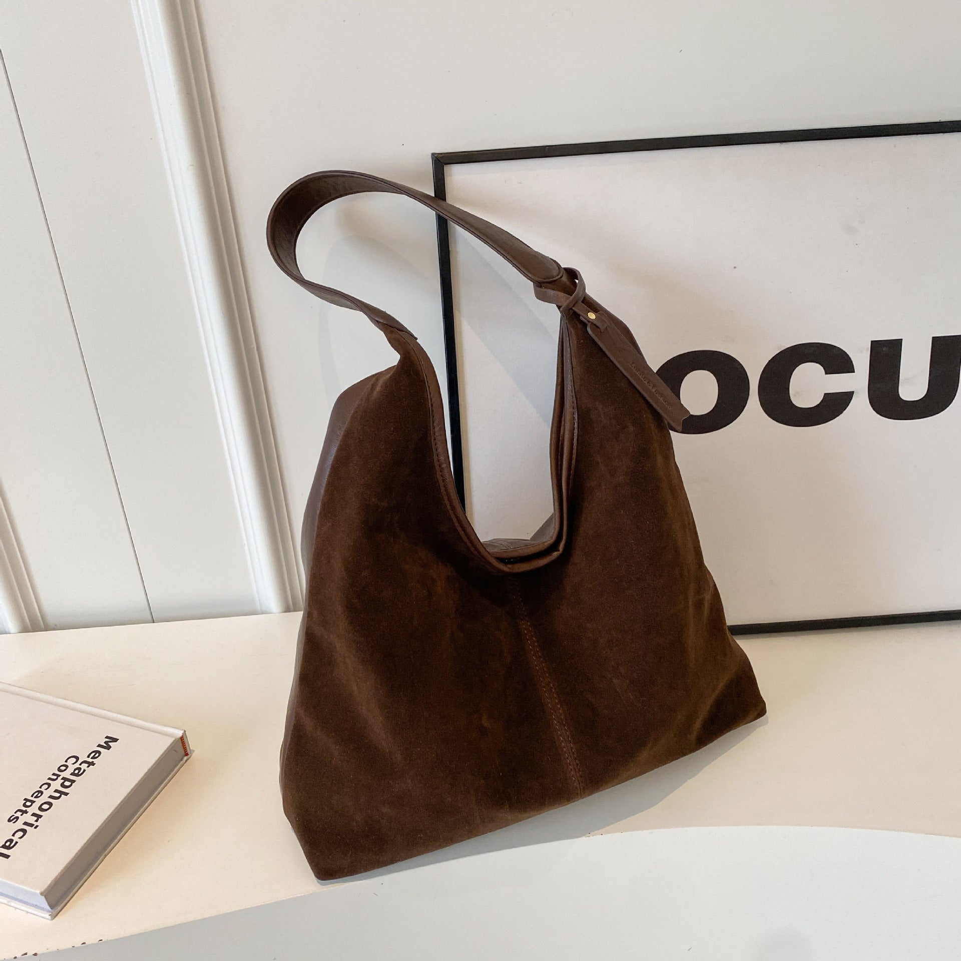 Retro Chic Bucket Shoulder Bag - CELESTIA